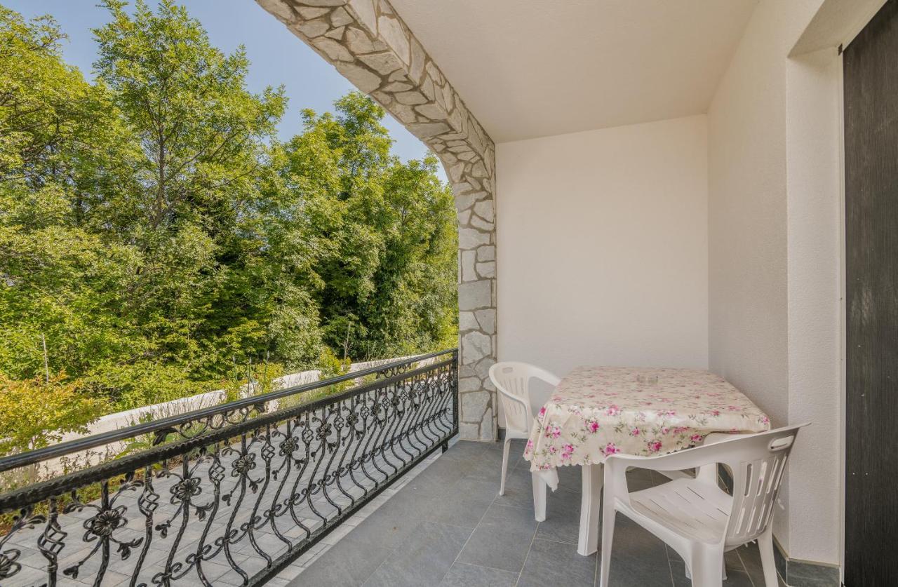 Apartment Diva Sveti Vid-Miholjice Exterior foto